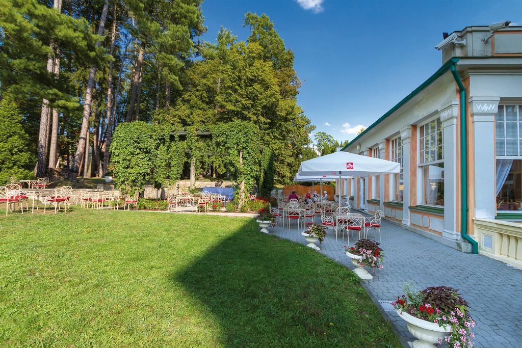 Spa Resort Pawlik-Aquaforum Frantiskovy Lazne Ngoại thất bức ảnh