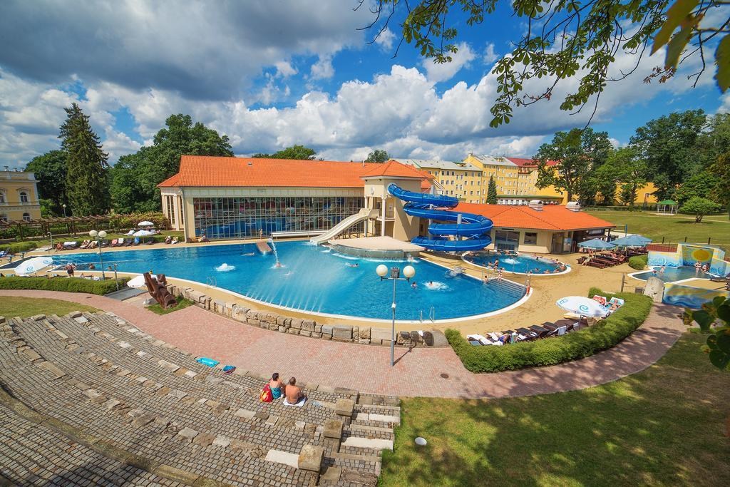 Spa Resort Pawlik-Aquaforum Frantiskovy Lazne Ngoại thất bức ảnh