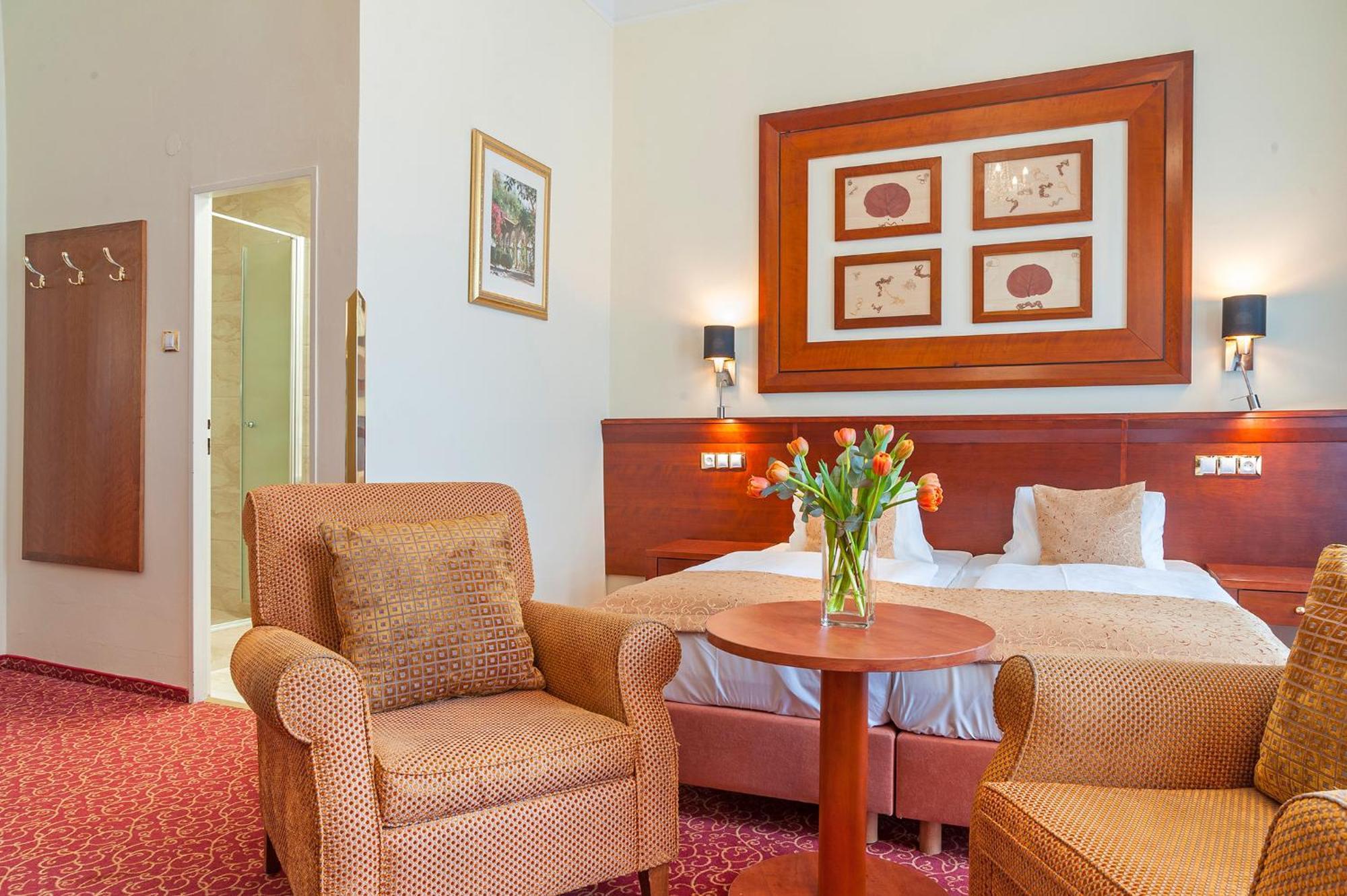 Spa Resort Pawlik-Aquaforum Frantiskovy Lazne Ngoại thất bức ảnh
