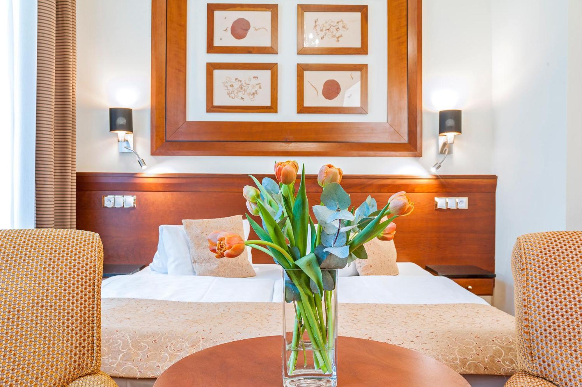 Spa Resort Pawlik-Aquaforum Frantiskovy Lazne Ngoại thất bức ảnh