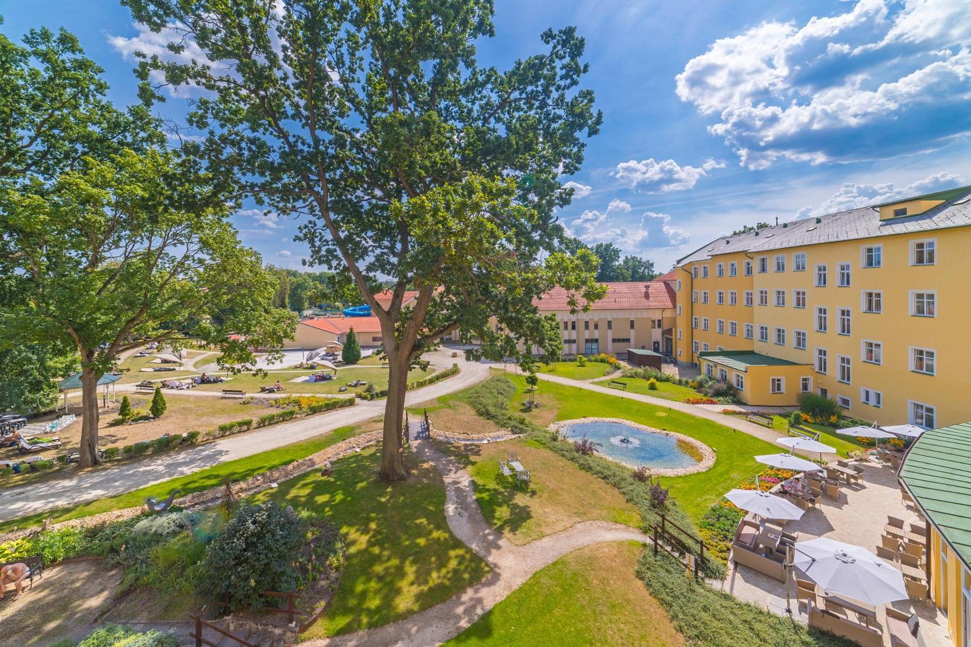 Spa Resort Pawlik-Aquaforum Frantiskovy Lazne Ngoại thất bức ảnh