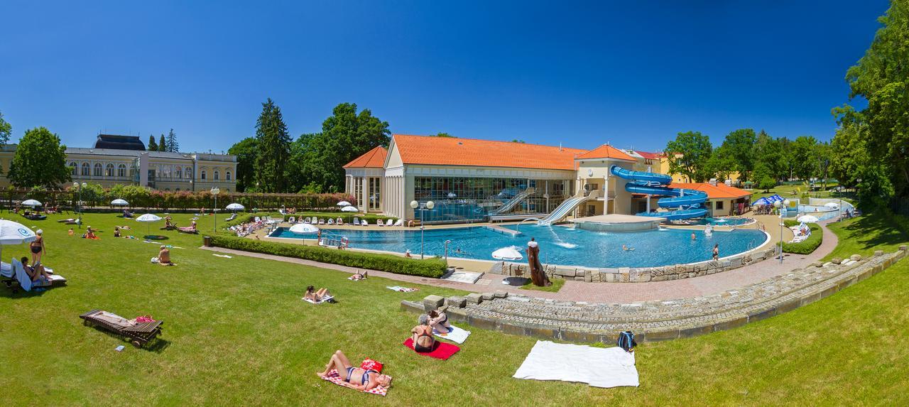 Spa Resort Pawlik-Aquaforum Frantiskovy Lazne Ngoại thất bức ảnh