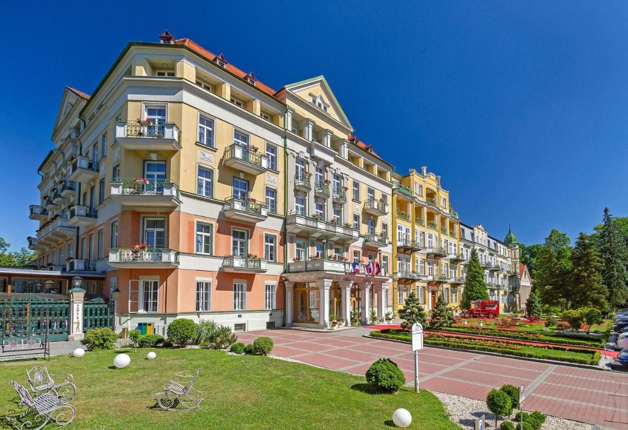 Spa Resort Pawlik-Aquaforum Frantiskovy Lazne Ngoại thất bức ảnh