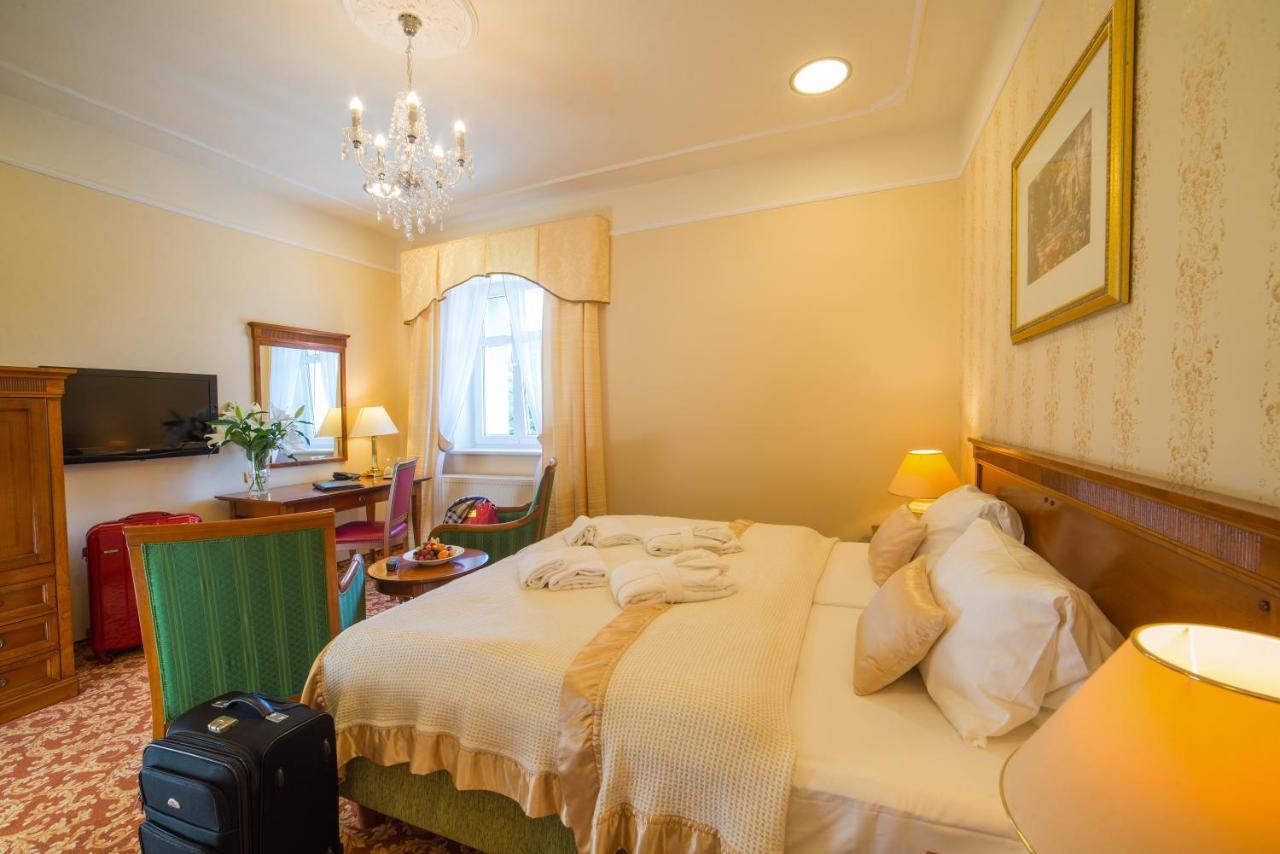 Spa Resort Pawlik-Aquaforum Frantiskovy Lazne Ngoại thất bức ảnh